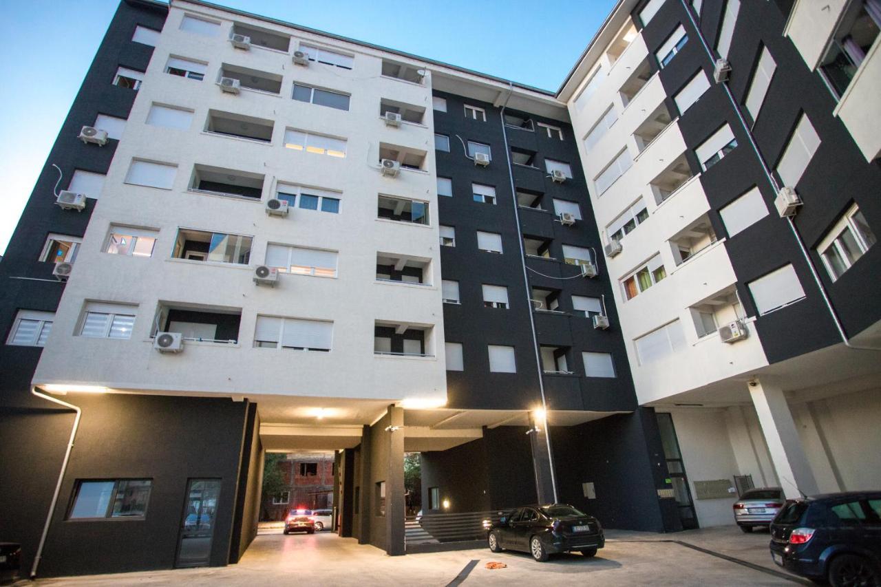 House Of Mac Apartments Ni Exteriör bild
