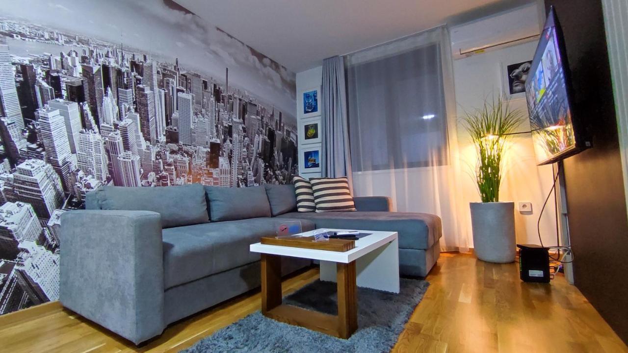 House Of Mac Apartments Ni Exteriör bild