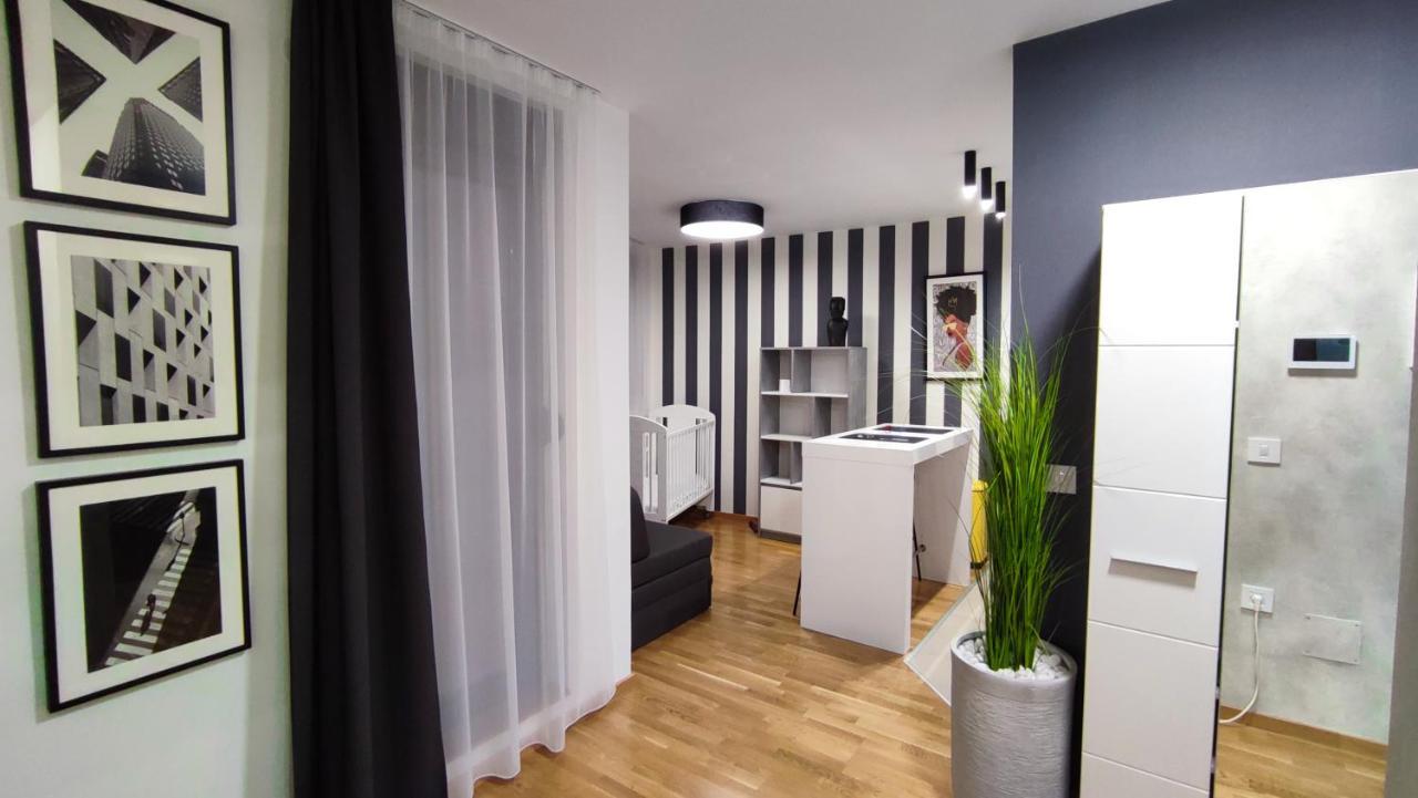 House Of Mac Apartments Ni Exteriör bild