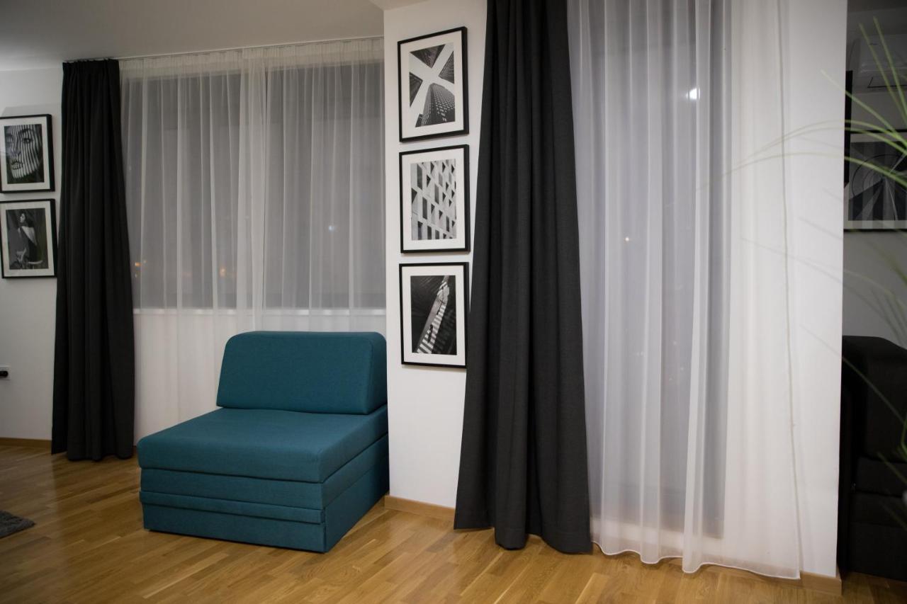 House Of Mac Apartments Ni Exteriör bild