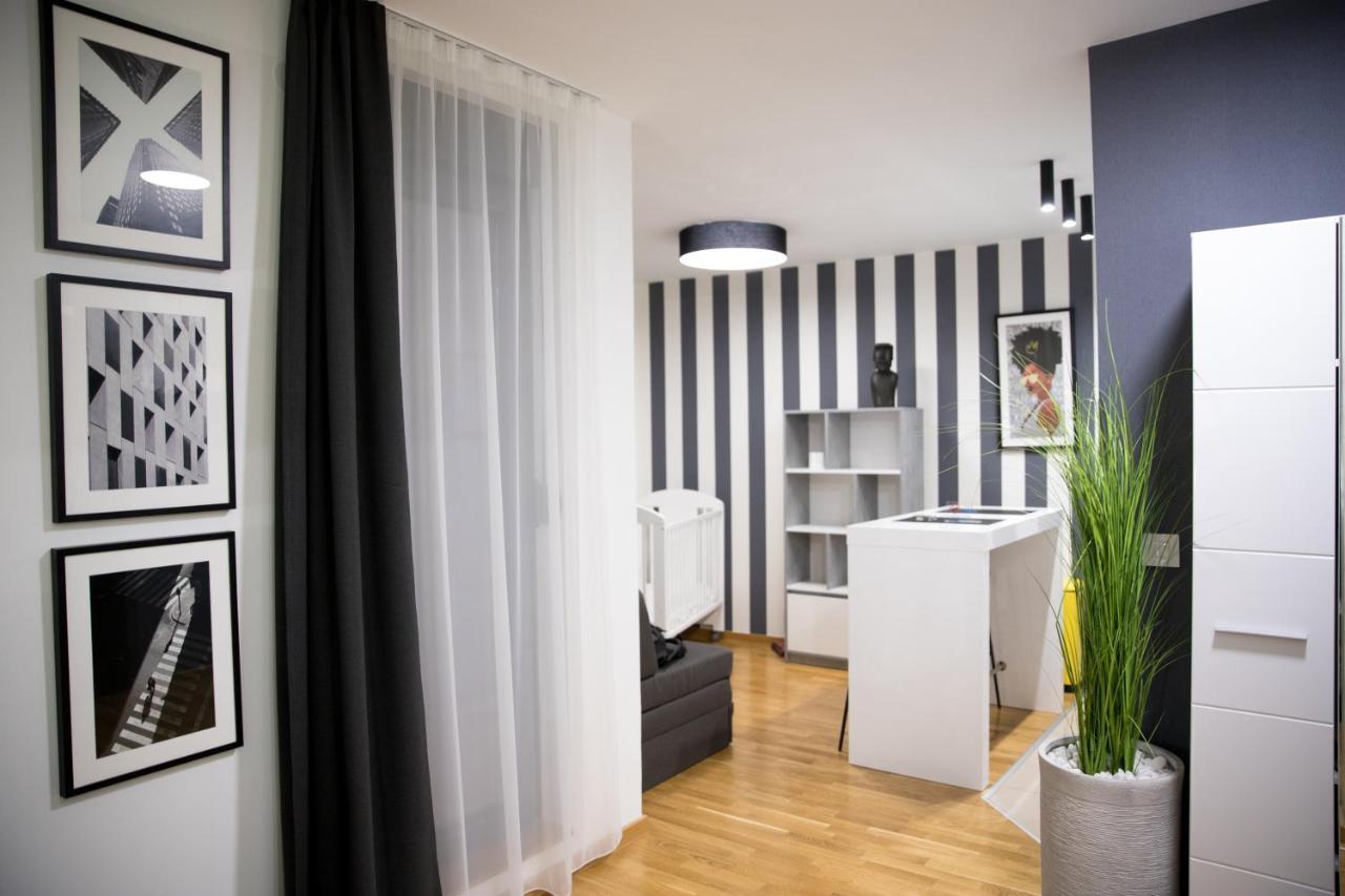 House Of Mac Apartments Ni Exteriör bild